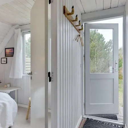 Holiday home Fani - 200m From The Sea In Nw Jutland By Interhome
